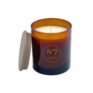 n°7 první koupel , francouzská autorská svíčka 290 g .